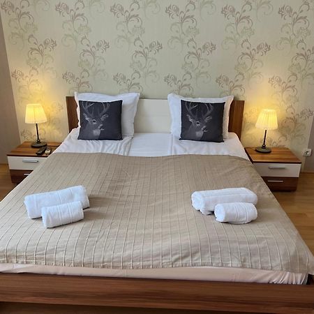 Flora Hotel Apartment 103 ボロヴェッツ エクステリア 写真